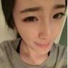 女生开到极品榴莲笑得停不下来